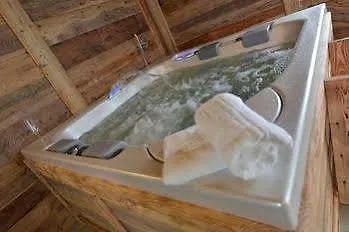 Au Berceau Du Bien-etre 度假居 Chambave